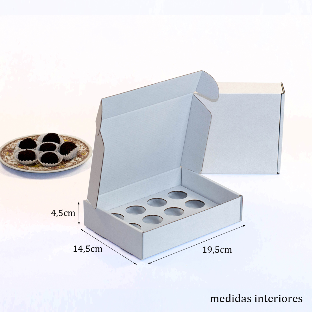 Truffelhao-12und-sem-janela_1.jpg Caixa para 12 Brigadeiros Branca (com divisória) - Image 1