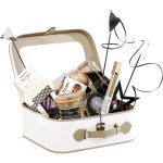 Caixa Cartão Maleta Branca c/ janela 26x19x9cm – Norpack