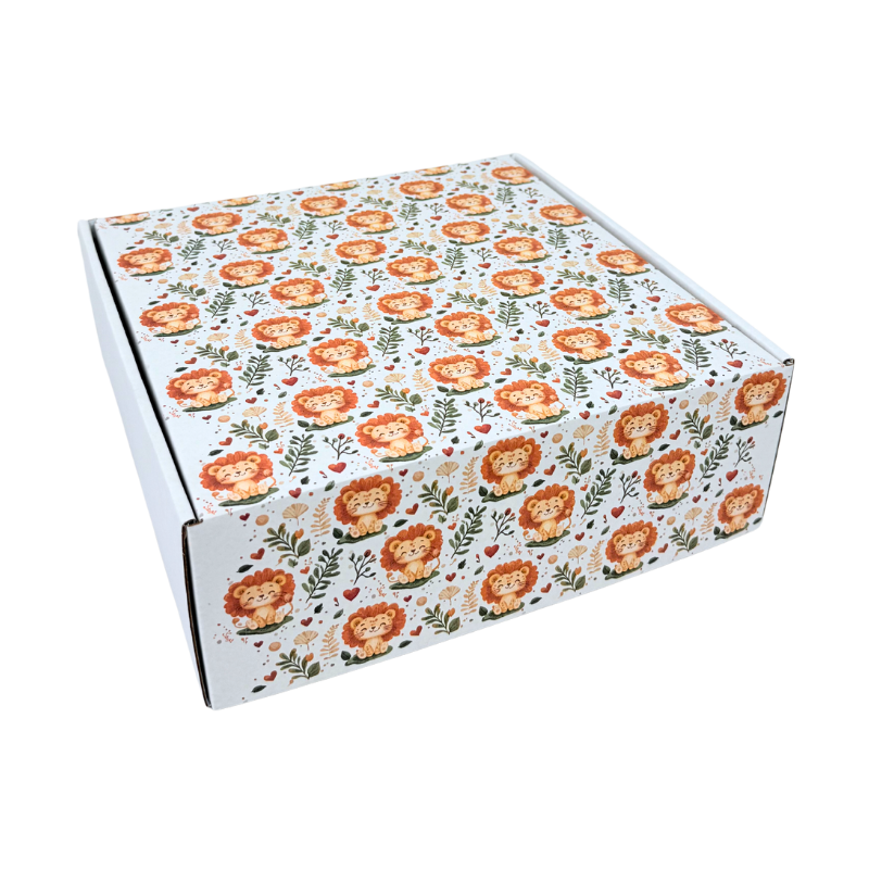 1-QUADRADA.png Caixa Cartão Postal Branca 250mmx250mmx90mm Padrão Leões – Norpack - Image 1
