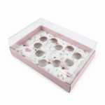 Caixa Cartolina Rosa Claro c/ Padrão Floral c/ Tampa PVC p/ 10 brigadeiros forma coração 25x17x6,5cm – Norpack - Image 3