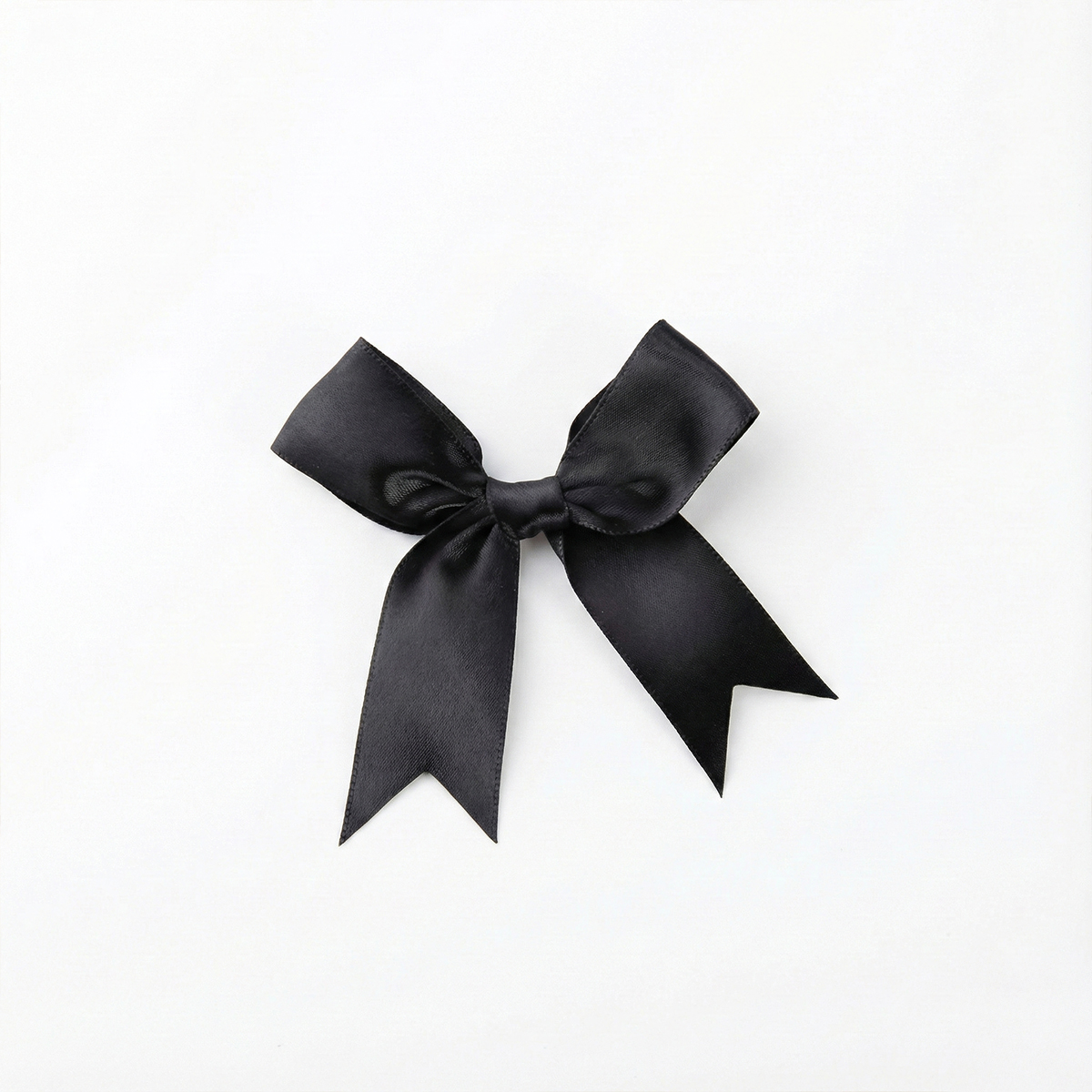 150500000168.jpg Laço Cetim Preto Pack 50 – Norpack - Image 1