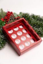 Caixa Cartolina Vermelha C/ Tampa PVC 18x14cm p/ 12 Brigadeiros Coleção Pai Natal – Norpack - Image 6