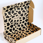 Caixa Postal C/ Padrão Manchas Vaca em preto + Obrigada (impressão no exterior e interior) – Envio de Encomendas com Estilo – Norpack - Image 4