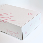 Caixa Postal C/ Padrão Olá em rosa – Envio de Encomendas com Estilo – Norpack - Image 4