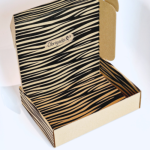 Caixa Postal C/ Padrão Zebra em Preto + Obrigada (impressão no exterior e interior) – Envio de Encomendas com Estilo – Norpack - Image 9