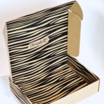 Caixa Postal C/ Padrão Zebra em Preto + Obrigada (impressão no exterior e interior) – Envio de Encomendas com Estilo – Norpack - Image 10