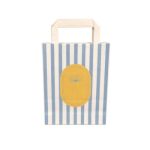 Saco Papel Branco Asa Plana 18x8x24cm Coleção Verão Riscas Azuis e Amarelas – Norpack - Image 6