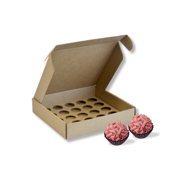 brigadeiros-3.png Caixa Cartão Kraft 230x230x50mm p/ 25 Brigadeiros – Norpack - Image 1