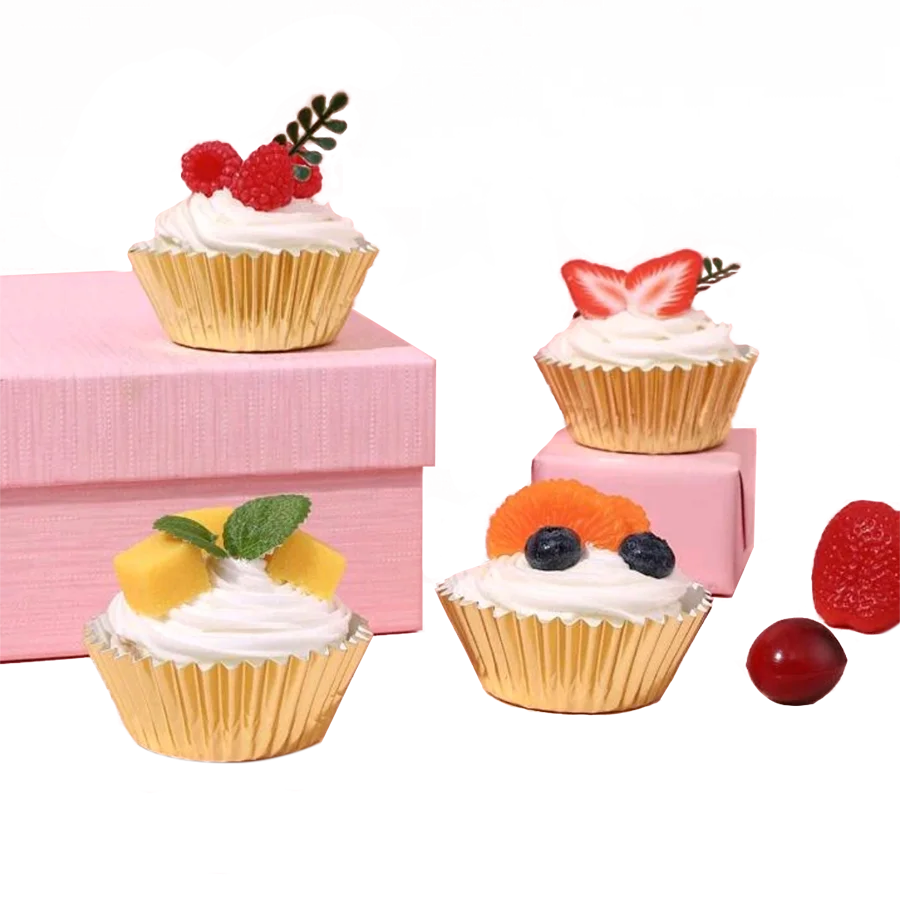 forminhas-douradas_embalsantos.webp Copo Papel Queques/ Cupcake/ Formas Dourado 4.8x7.5x3cm - Pack 100 – Norpack - Image 1